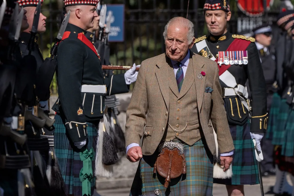 Royal family gather at Balmoral as Harry and Meghan to move back to UK