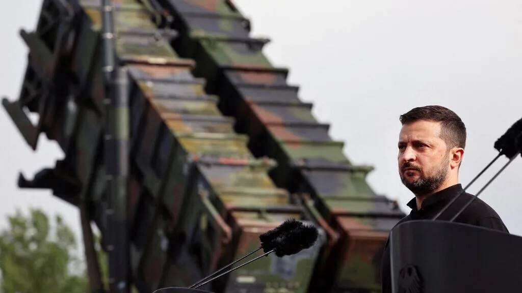 Des élections en Ukraine? «Un tsunami» qui «fracturerait» le pays, dit Zelensky