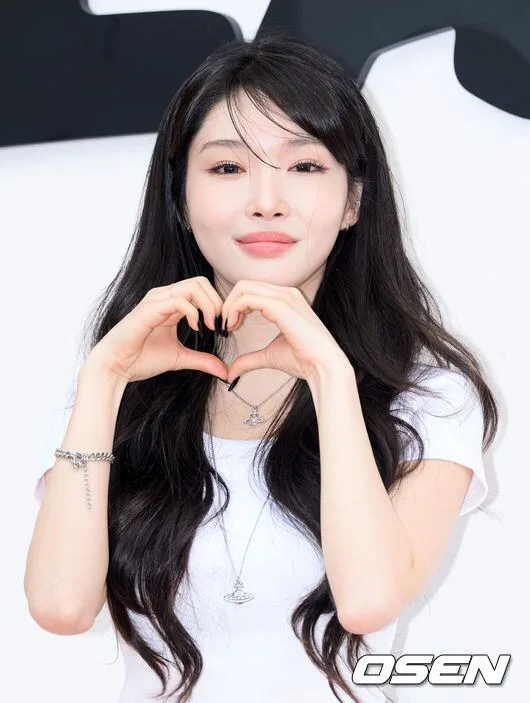 청하, 오늘(18일) 새벽 응급실 이송…소속사 결별 앞두고 연속 악재 [Oh!쎈 이슈]