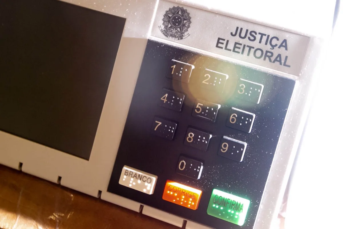 Paraná Pesquisas indica empate técnico na disputa ao Senado no RS