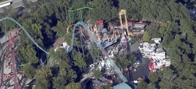 Un muerto y cuatro heridos en una montaña rusa en un parque de atracciones de EEUU