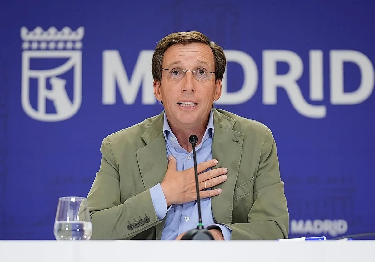 Almeida considera «lógico y razonable» que Ayuso visite un ático que iba a ser su oficina