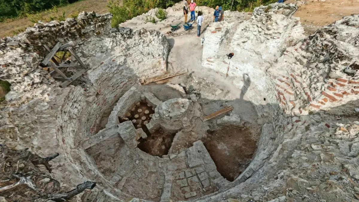 Roman emperor's private bath with 3 pools, sauna uncovered