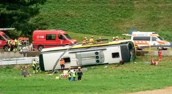 Pelo menos cinco pessoas morreram em acidente com autocarro holandês na Suíça