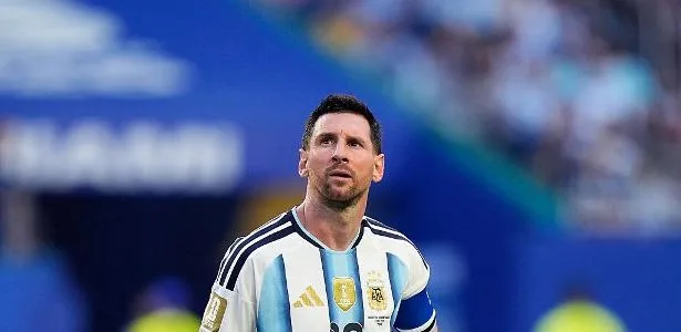 Ingressos para despedida de Messi da Argentina chegam a R$ 1.627