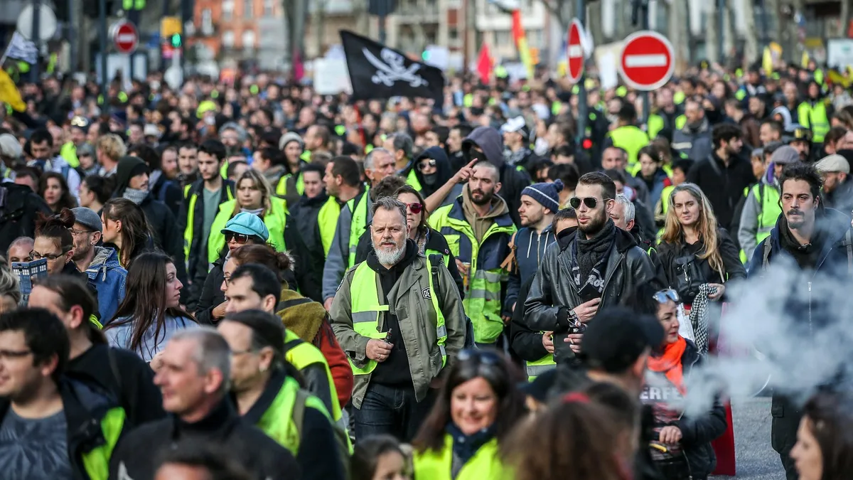 L’hypothétique retour des gilets jaunes laisse les politiques perplexes