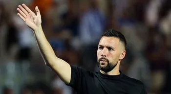 Farioli destaca a importância do clássico "para a cidade, clube e adeptos"