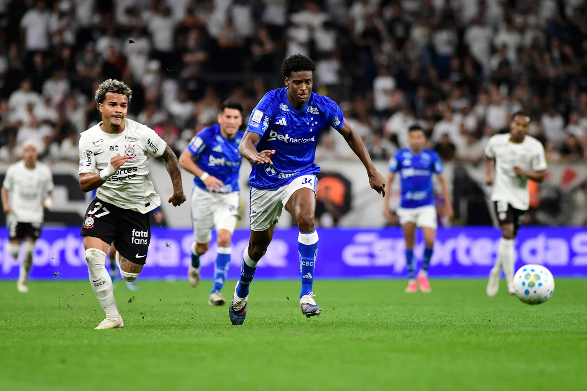 Kaio César faz autocrítica e cobra o ataque do Corinthians: "A gente precisa entregar mais"