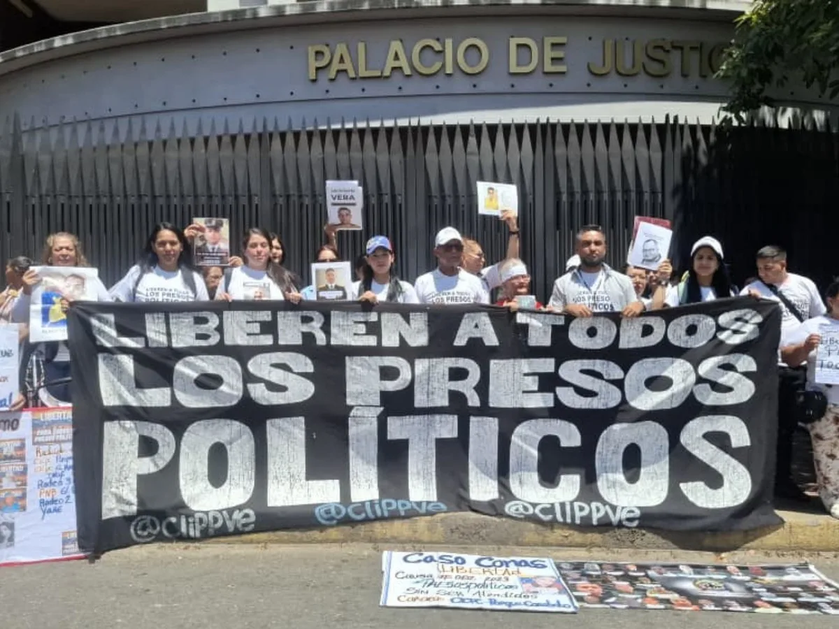 Familiares de presos políticos exigen ejecución inmediata de las boletas de excarcelación