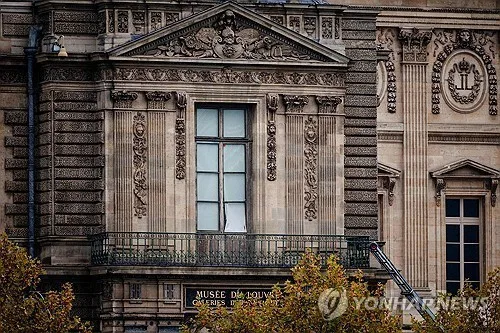 "유럽박물관 털이범, 금값 뛰자 금·보석 눈독…폭력성도"