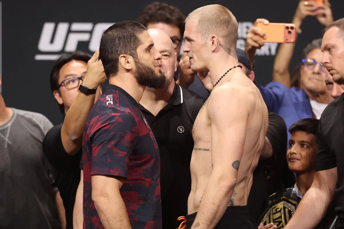 UFC Tonight: What Time Does The UFC 330 Fight Card Start?