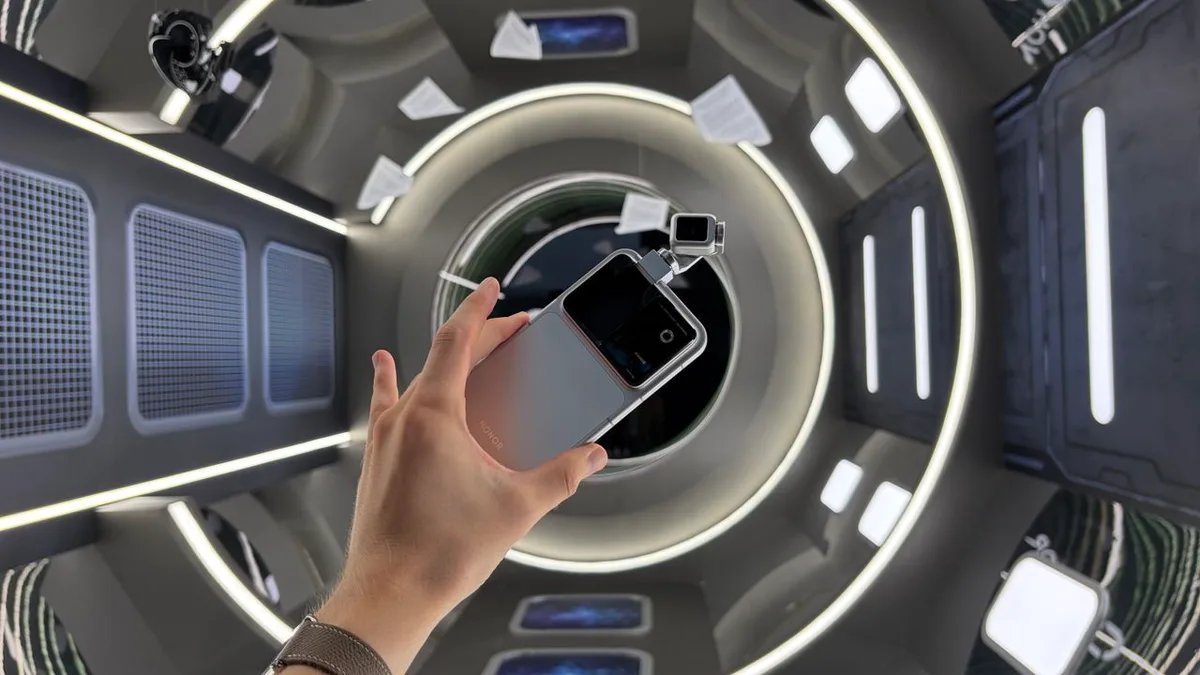 ‘The Qualcomm chipset offers very good performance for still image processing, but for video, it’s not good enough’: Honor explains why it created a dedicated imaging chipset for its gimbal-equipped Robot Phone