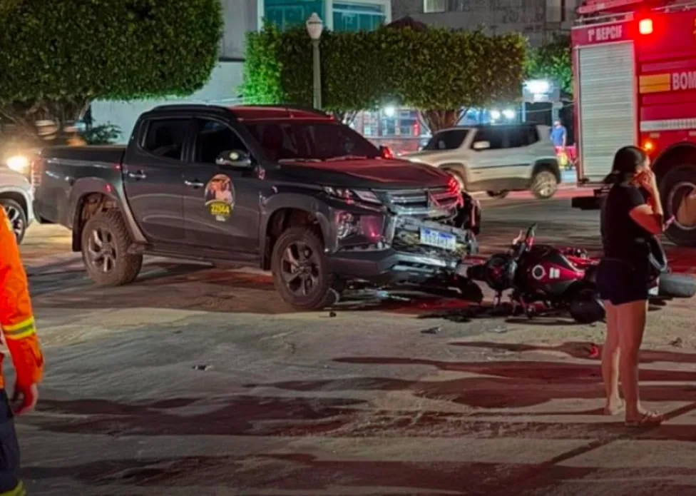Motociclista fica ferido em acidente com caminhonete em Cruzeiro do Sul