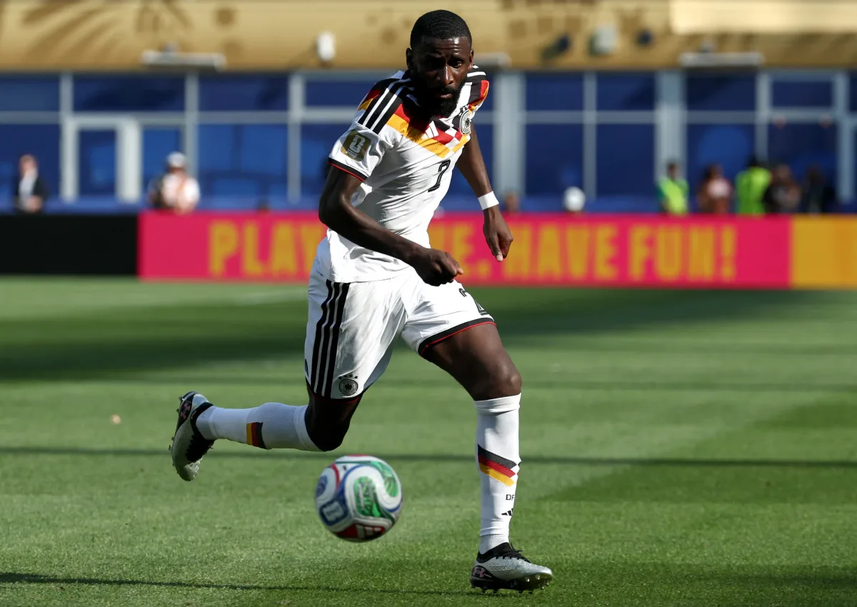 Zagueiro Antonio Rudiger anuncia aposentadoria da seleção alemã