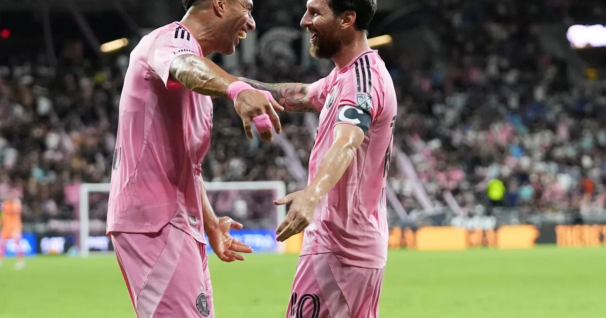 Lionel Messi y Luis Suárez dieron de baja al entrenador