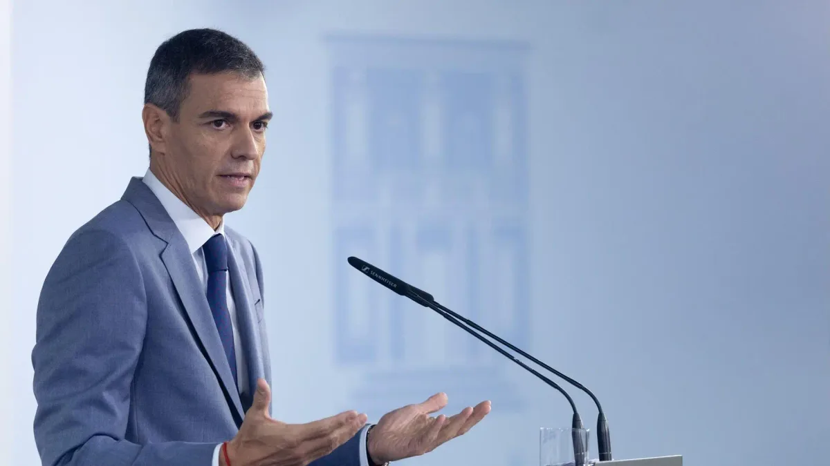 Sánchez felicita a la Nobel de la Paz, la jurista sudafricana Navi Pillay, tras no hacerlo el año pasado con María Corina Machado