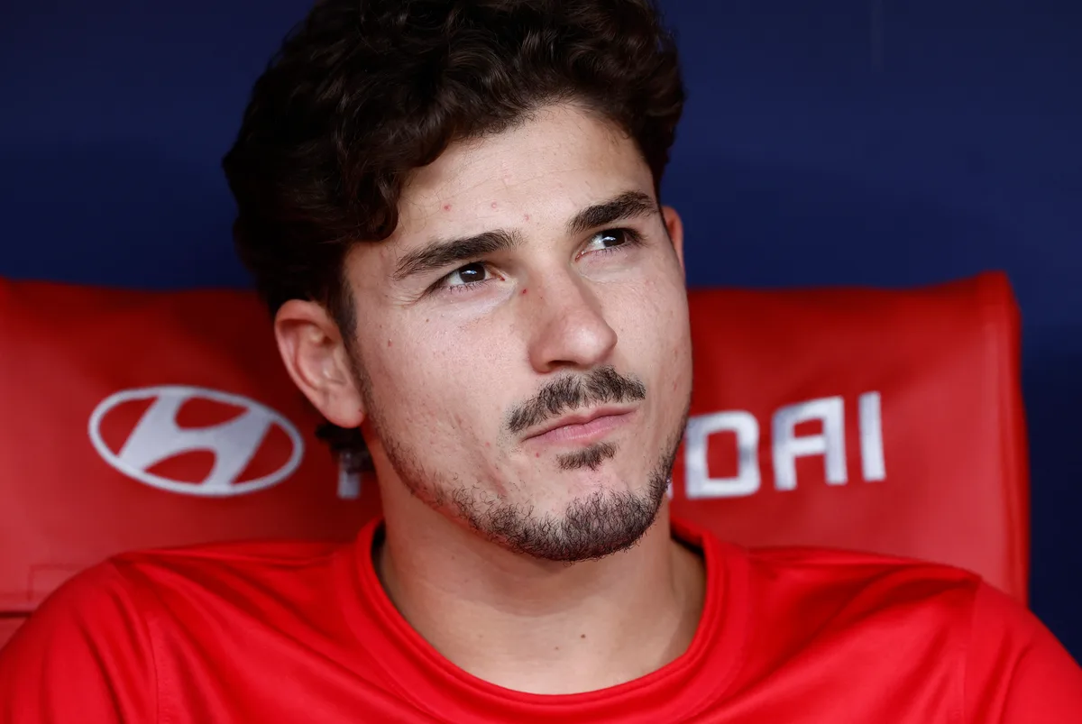 Julián Álvarez é vaiado pela torcida do Atlético de Madrid em empate com o Villarreal
