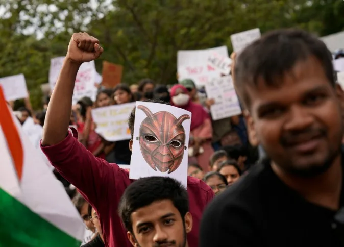Nueva Delhi refuerza seguridad y control digital antes de la protesta de las "Cucarachas"