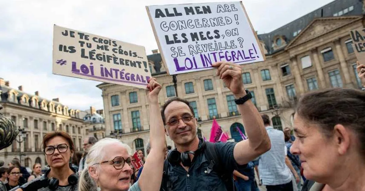 95 milliards d'euros : voici ce que la France pourrait économiser si les hommes se comportaient comme les femmes