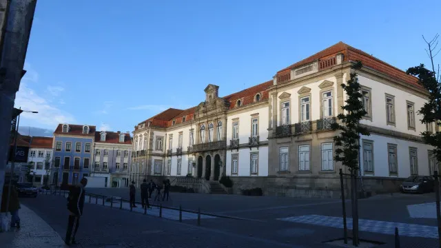 Câmara de Ovar encerra serviços após ataque informático