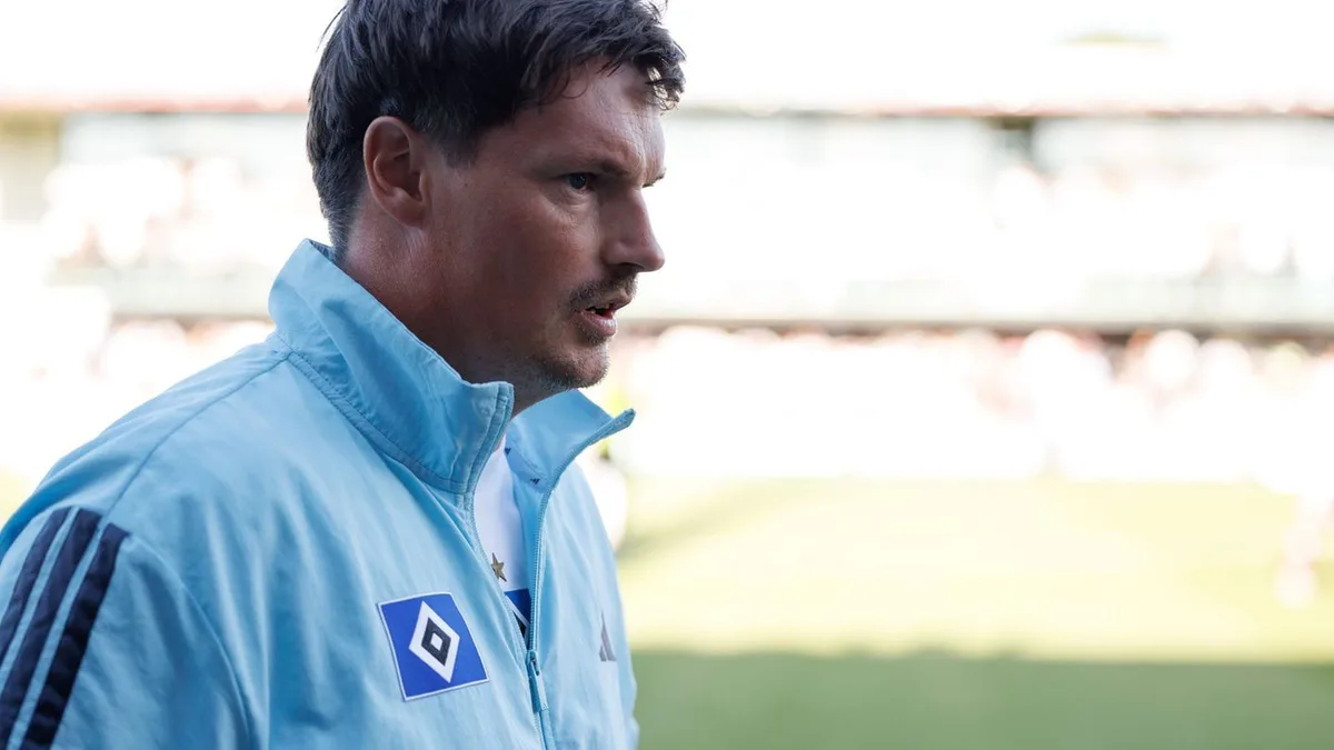 Fußball-Bundesliga: Noch kein neuer Vertrag: HSV-Trainer Polzin bleibt gelassen