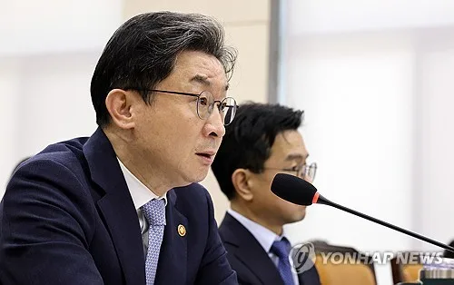 이억원 "은행 주담대 RWA 인상, 시장상황 보며 검토"