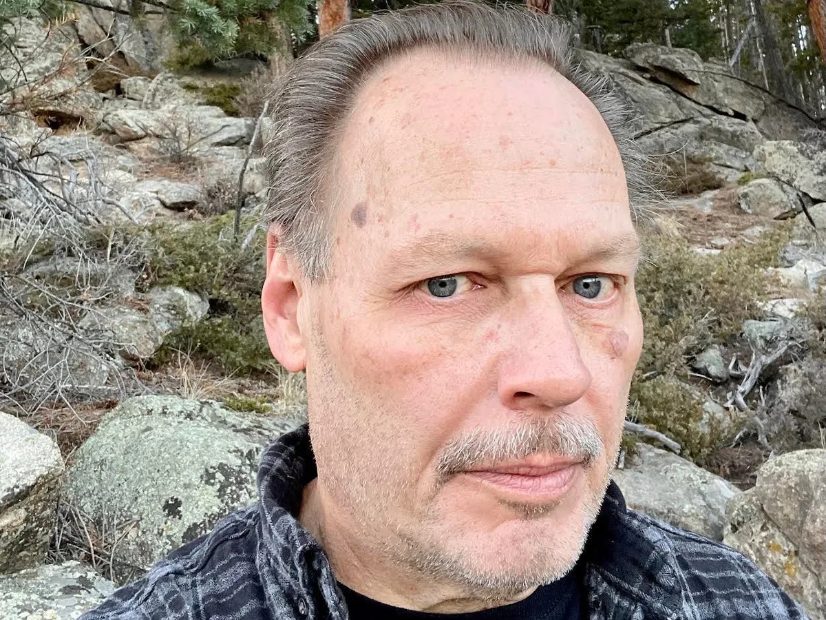 I'm in my 60s and can't find full-time work. I took Social Security early and filed for bankruptcy to stay afloat.