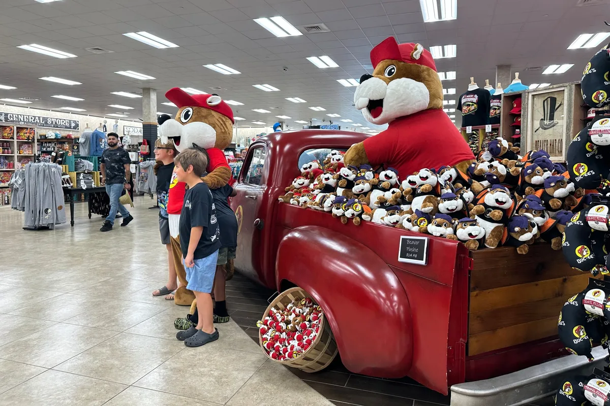 Buc-ee’s Buckeye backlash as beaver infringement lawsuit infuriates Mini Mart maniacs in Ohio