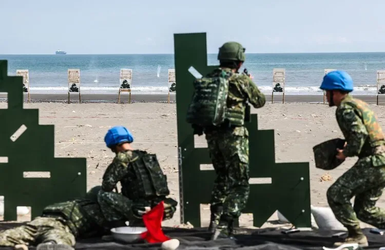 대만, 내년 국방 지출 18% 늘려 첫 1조대만달러 돌파…예산의 29% 육박