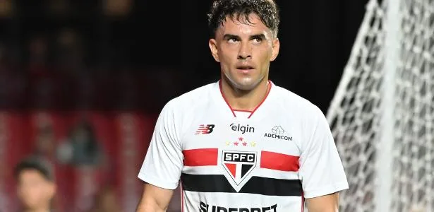 São Paulo vê Enzo Díaz fora dos planos e aguarda propostas pelo lateral
