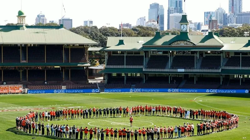 Retired Sydney Swans player reportedly linked to Melbourne hotel incident