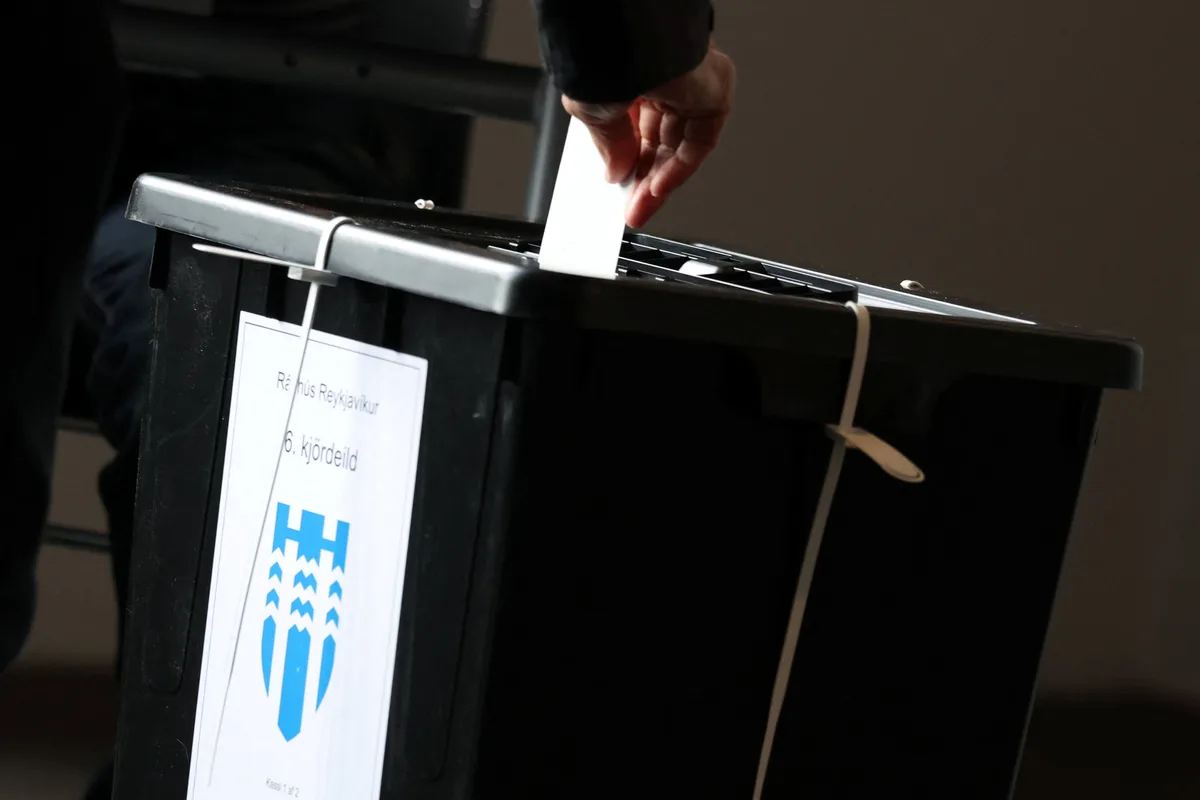 Islande : le vote qui pourrait relancer la candidature à l’UE et déchirer le pays