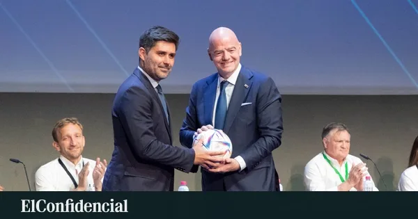 "Han dejado a los futbolistas vendidos". La pleitesía de FIFPro al tocado Infantino descoloca al nuevo sindicato