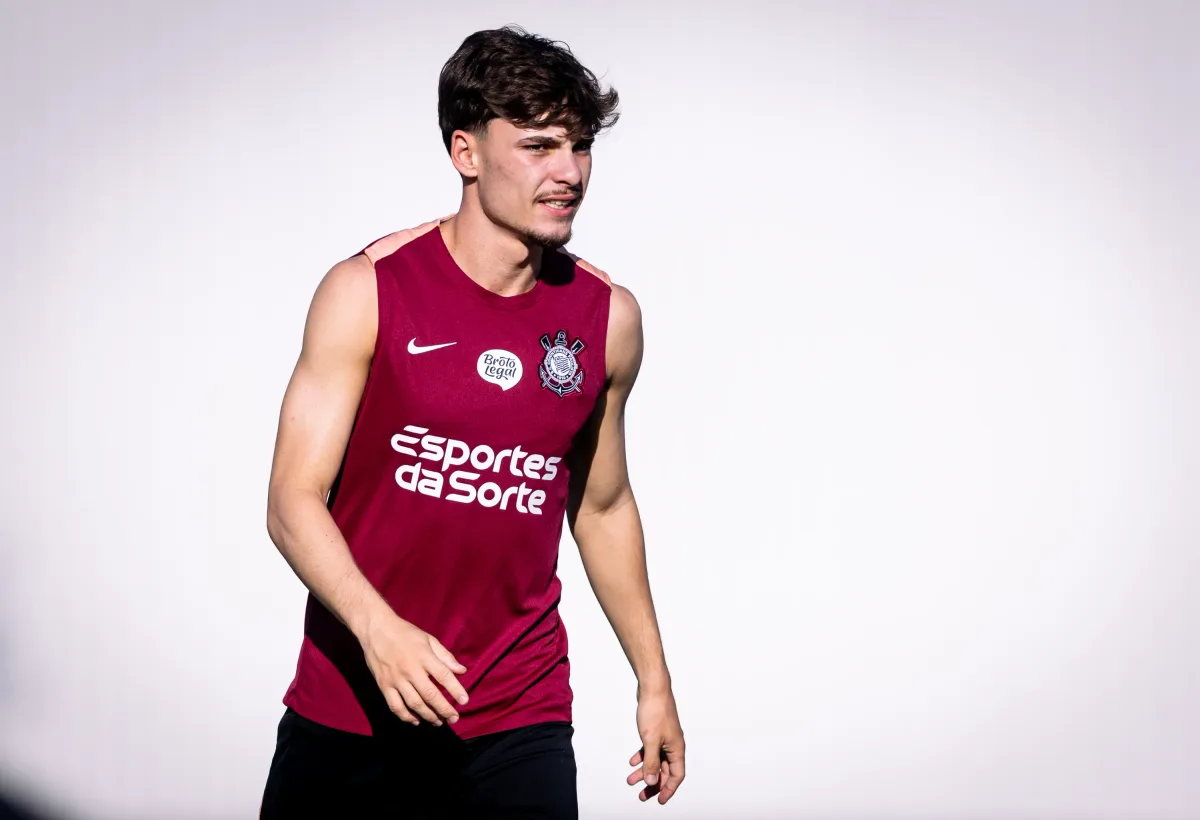 Besiktas demonstra interesse em Breno Bidon, do Corinthians