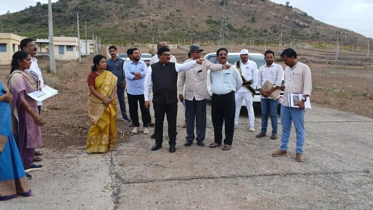 Markapuram Collector inspects rehabilitation colonies for Veligonda Project-displaced families