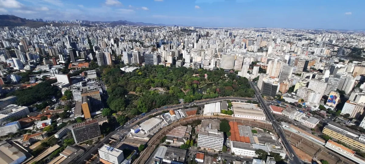 Veja o que abre e o que fecha durante o feriado de Nossa Senhora Aparecida em BH