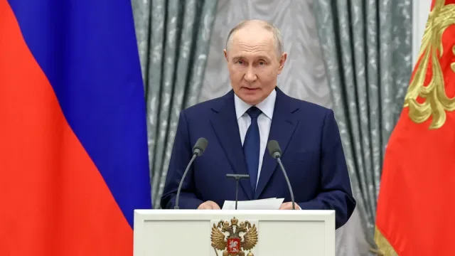 Putin anuncia mais de 70 mil milhões de dólares em vendas de armas