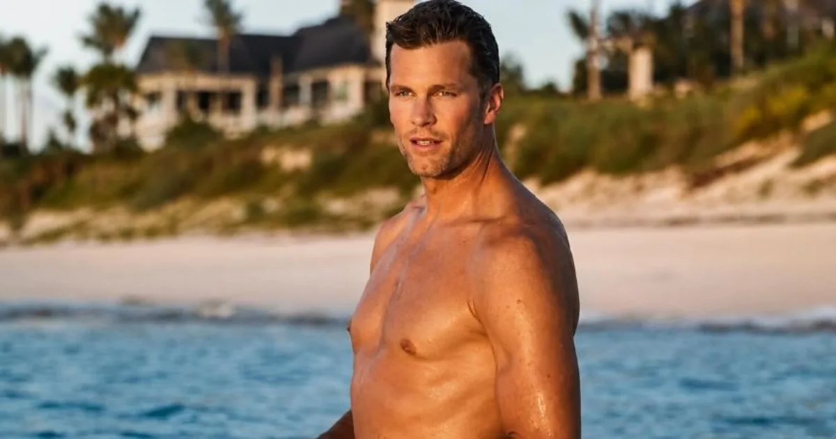 Tom Brady, 47 años: “Si tus músculos son como carne seca, acabarán rompiéndose, tienen que parecerse más a un solomillo: estar hidratados, con electrolitos y minerales, ser flexibles y capaces de soportar tensión sin lesionarse”
