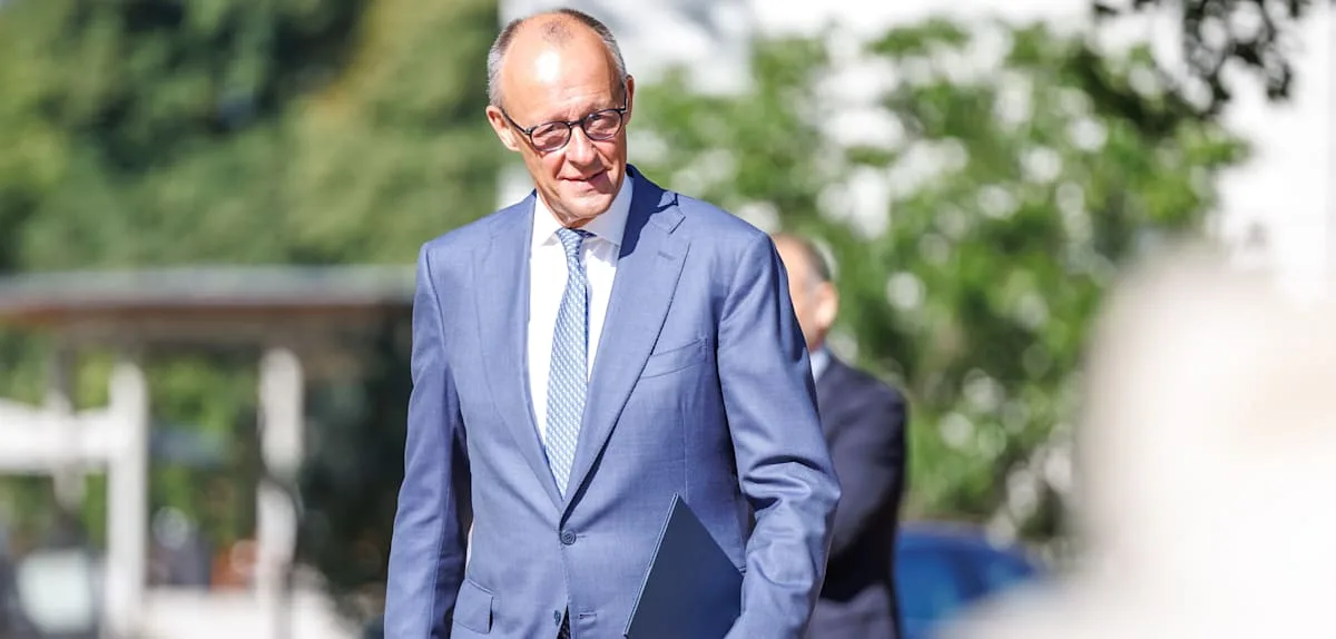 Warum Merz jetzt nicht mehr von versuchten Attacken, sondern von „Angriff“ spricht