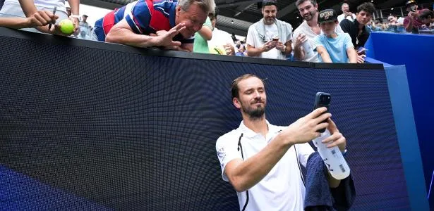 Novo par de zebras abre caminho para Medvedev no US Open