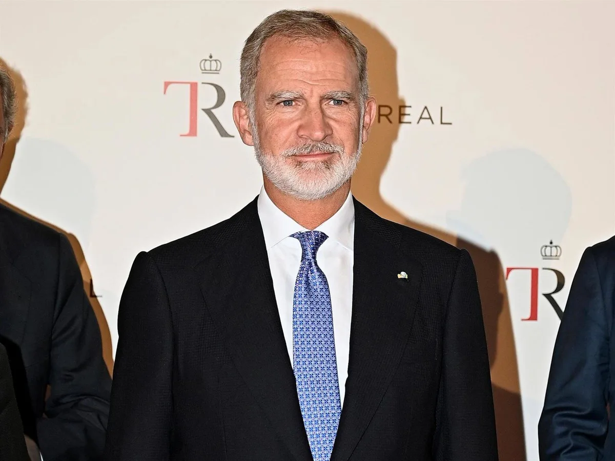 Del Rey Felipe sin la Reina Letizia, a Tamara Falcó. Lluvia de vips en la inauguración de la temporada del Teatro Real
