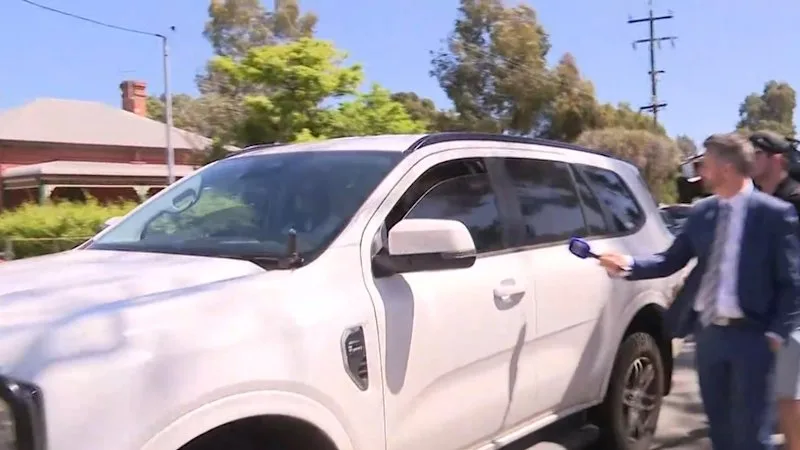 Perth police officer avoids jail for shaking baby