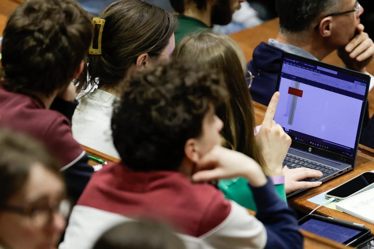 Étudiant : la rentrée scolaire coûte 3 240 € en moyenne, une hausse de 25 % en six ans