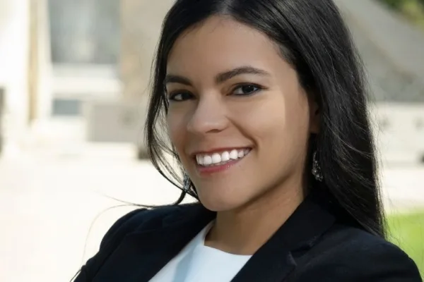 Una venezolana figura en el listado de los 10 Jóvenes Más Sobresalientes del Mundo 2026