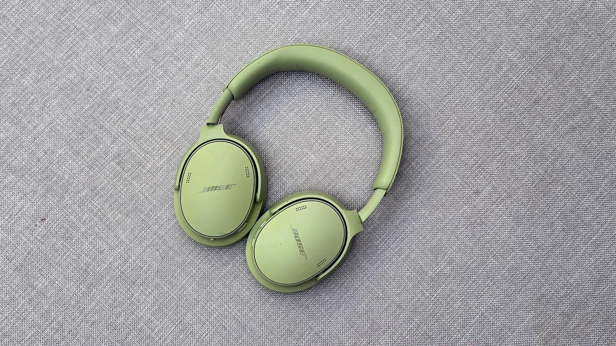 After a month testing Bose's new premium headphones, I would recommend them — but I'd recommend waiting more