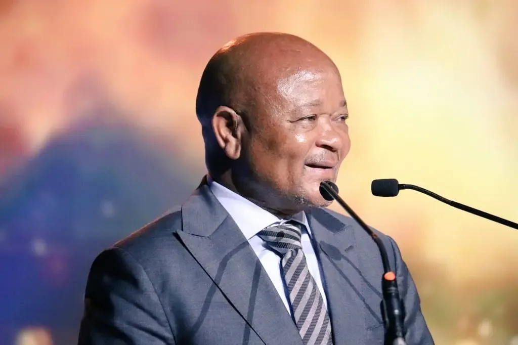Mchunu link battle splits police inquiry