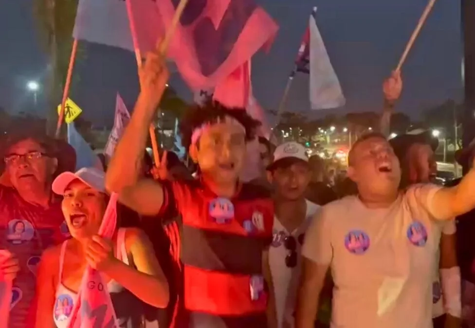 Militância de Mailza entoa grito de guerra: “Olê, olá, Mailza, mulher pra governar”