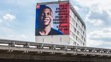 Kylian Mbappé quitte Nike et signe avec l'équipementier suisse On
