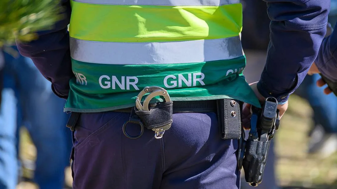 Homem morre debaixo de autocavana enquanto a reparava em Valongo