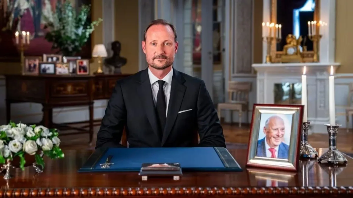 El rey Haakon de Noruega recuerda a su "cálido" padre en su primer discurso a la nación como monarca